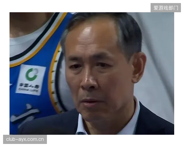 许利民教练为北京队注入铁血防守，高强度压迫是球队淘汰广东的首要因素。
